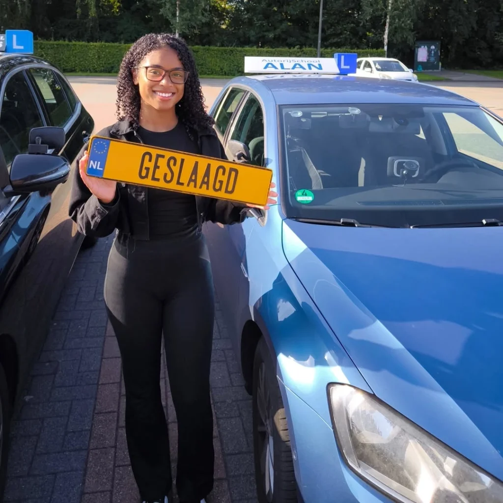 Gefeliciteerd,Mare is geslaagd voor haar B rijbewijs .Wij wensen je veel veilige kilometers